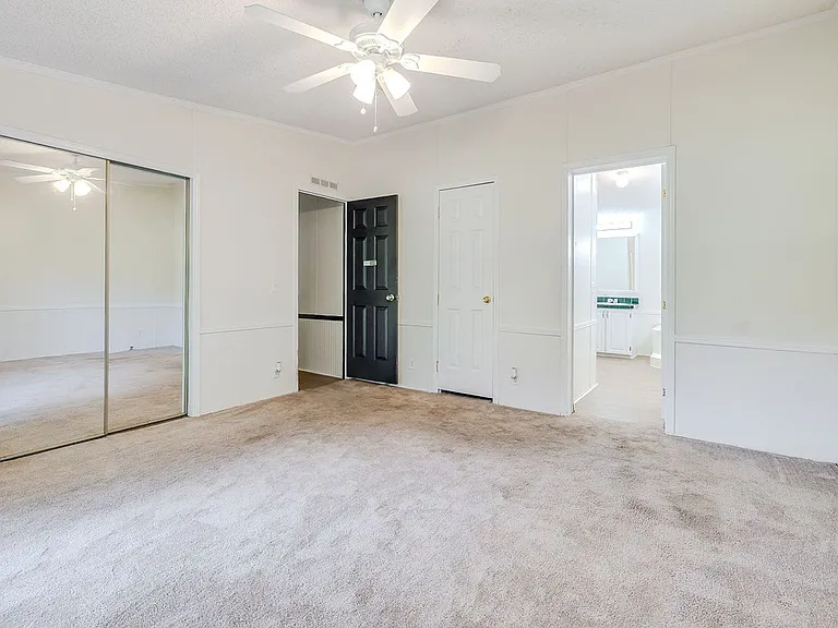 114 Eagle Dr — Photo 16