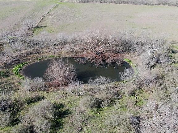 3rd image of 445 Katie Ln