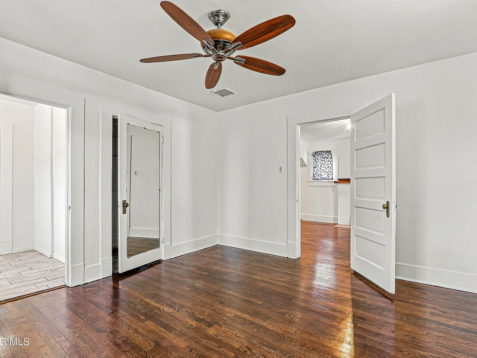 2 bed, 2.0 bath, 1308 sqft, $1,950 — Photo 4