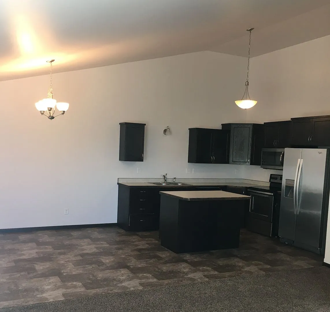 Horizon Shores Townhomes — Photo 3