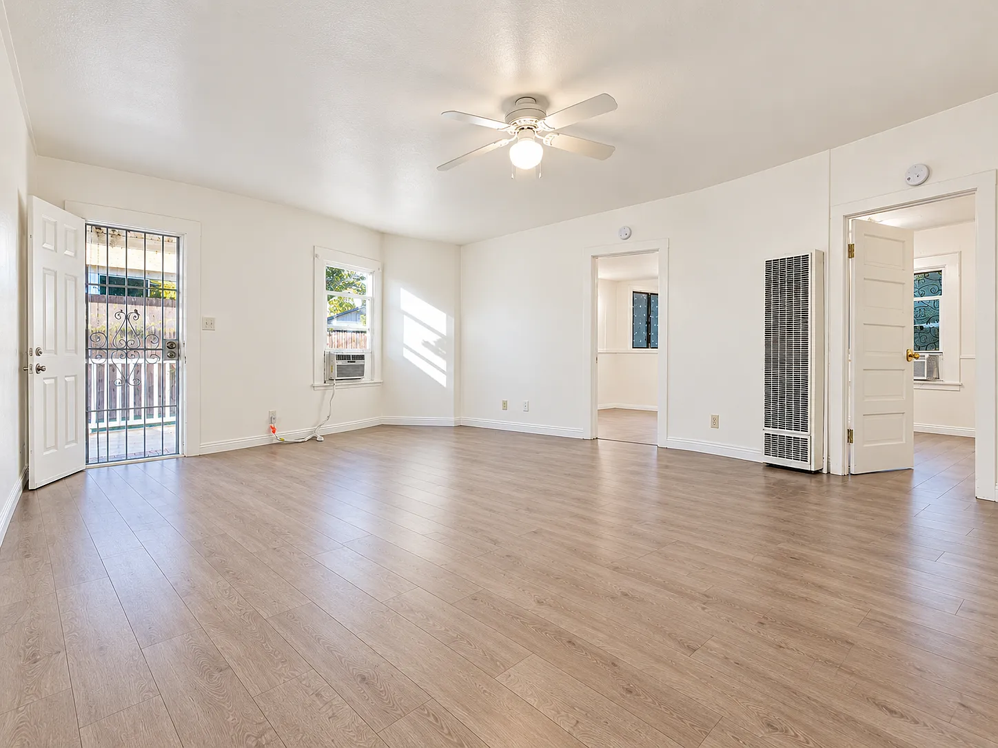 2 bed, 1000 sqft, $2,795 — Photo 3