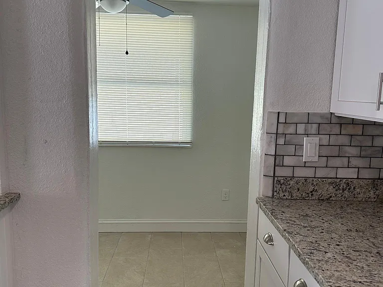 21 S Hollywood Ave #6 — Photo 5