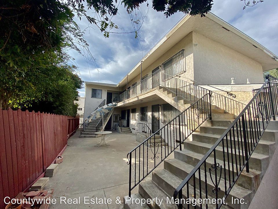 1st image of 4468 Winona Ave APT 1