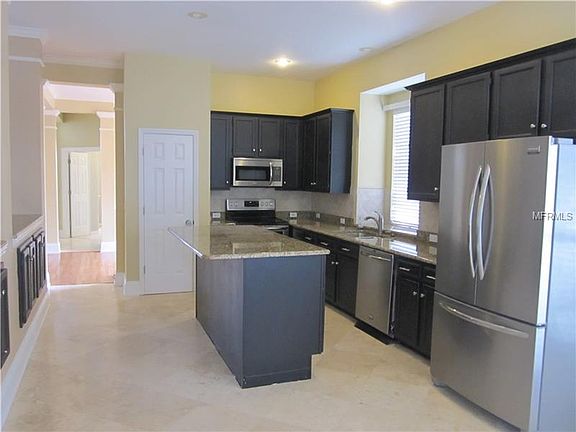 5th image of 713 Hollybrook Ct