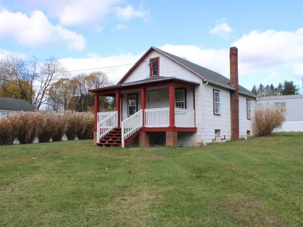 1345 Conewago Ave, Manchester, PA 17345