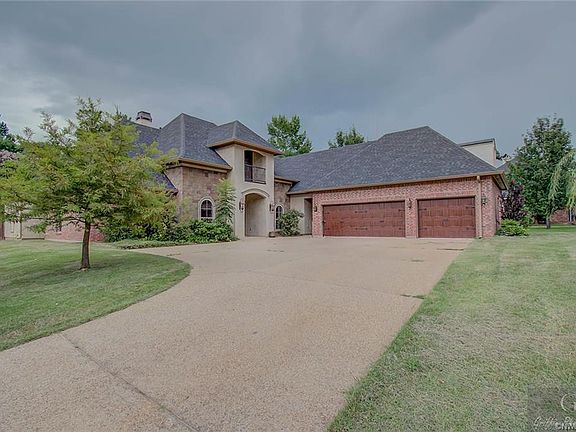 2nd image of 5038 Sweetwater Dr