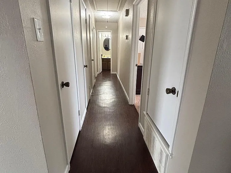6503 Dunn Dr — Photo 7
