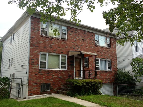 3rd image of 22 Woodlawn Ave