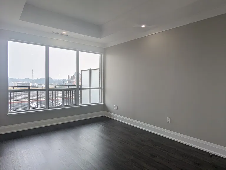 121 King St W — Photo 41