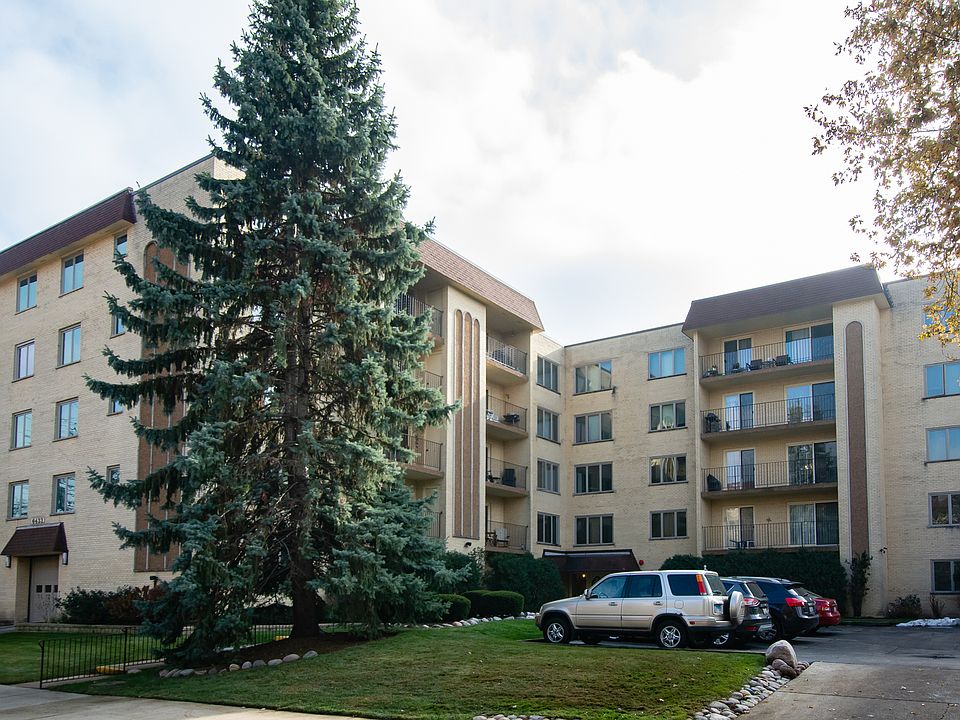 1st image of 6433 W Belle Plaine Ave APT 507