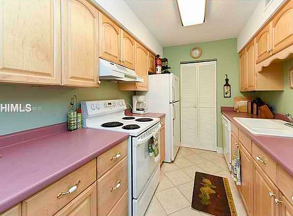 4th image of 34 Forest Beach Dr APT C-7