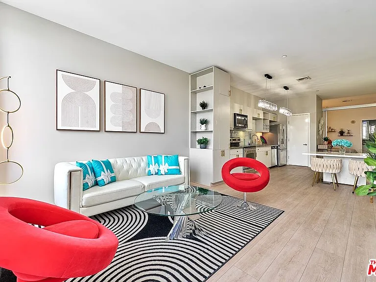3810 Wilshire Blvd #408 — Photo 13