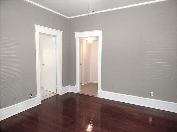 5th image of 452 N Water St