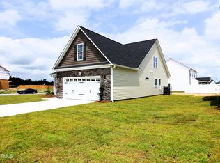 5667 Sidekick St, Hope Mills, NC 28348