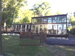 2155 Country Club Dr, Huntingdon Valley, PA 19006