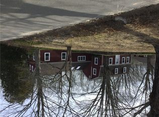 12 Fairview St, Essex, CT 06426