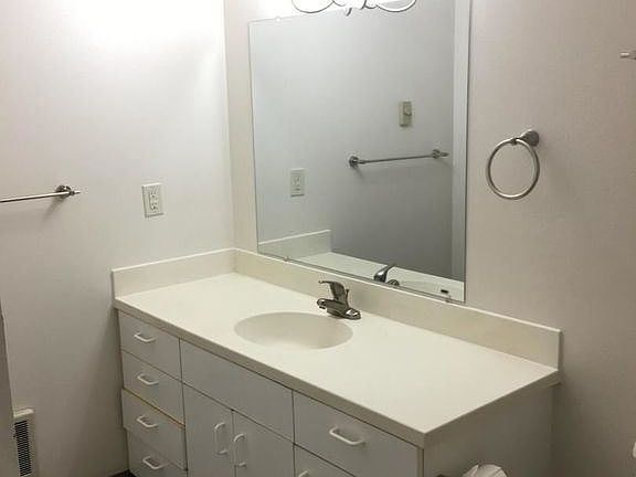 5th image of 6898 W Susan Ln APT 201