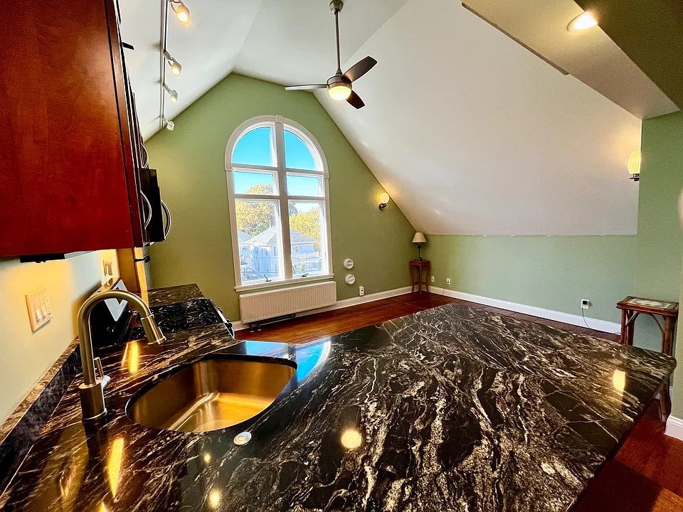 73 Cohasset St #2