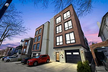 907 Palisade Avenue, #3