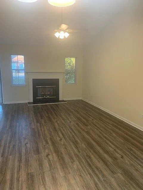 2 bed, 2.0 bath, 978 sqft, $1,150 — Photo 4