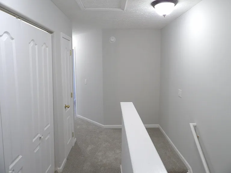 108 Charleston Ct — Photo 63