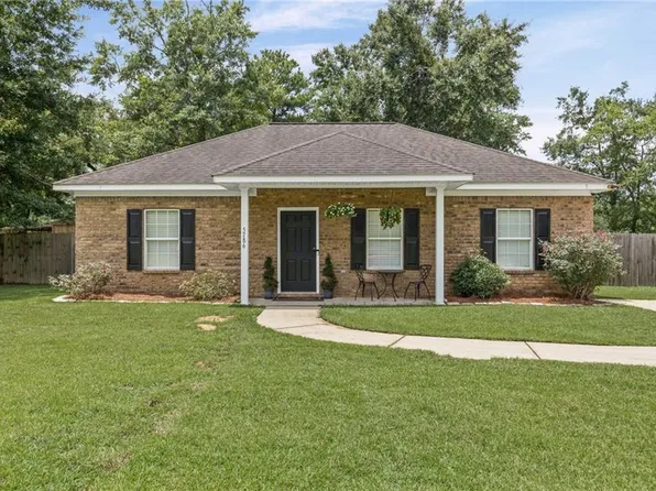 5786 Orchard St, Satsuma, AL 36572