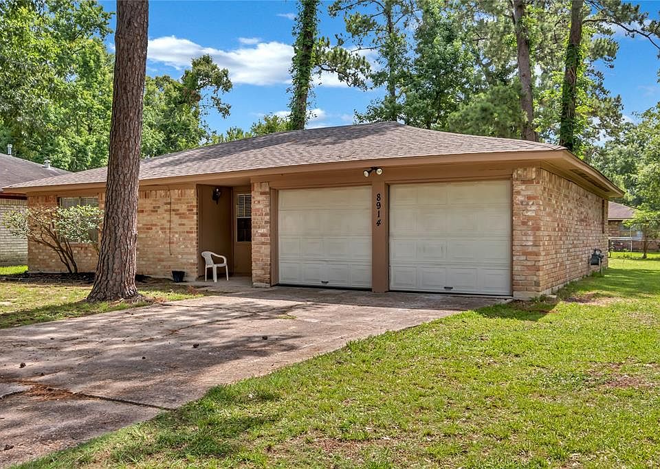 1st image of 8914 Valley Hollow Dr