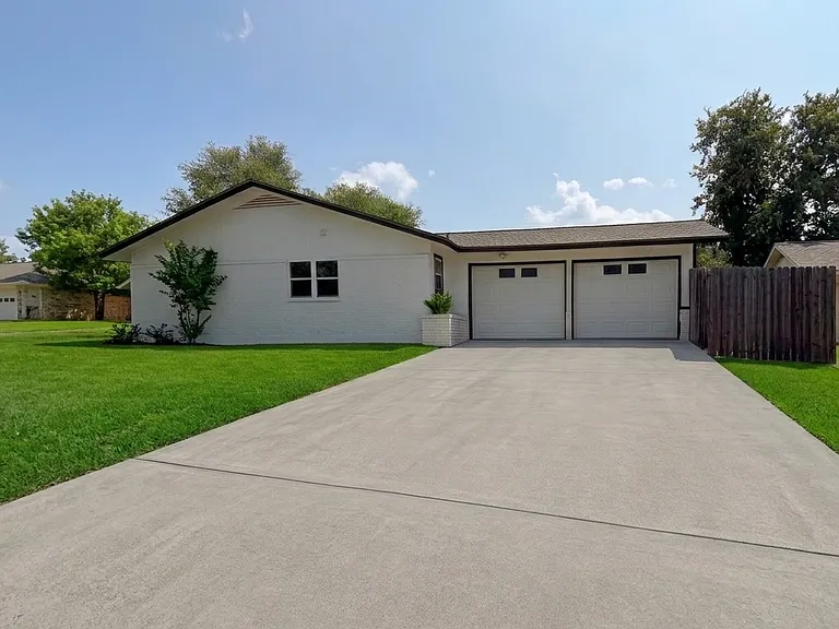 9006 Lodge Ct — Photo 14