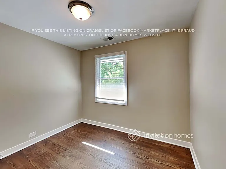 8640 Springfield Ave — Photo 14