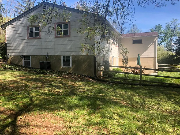 81 Pleasant Run Rd — Photo 3