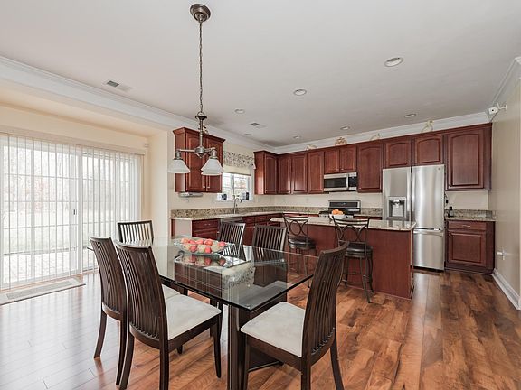 Kitchen/Breakfast Area