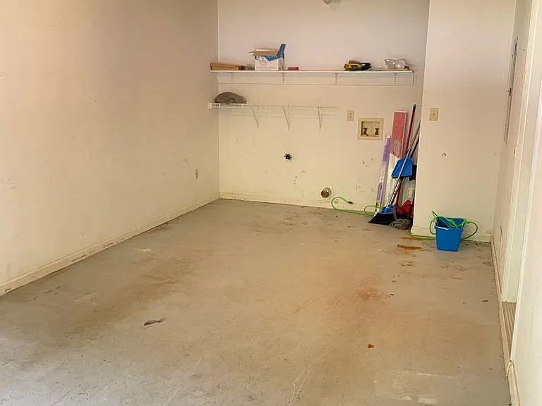 300 Pebble Creek Dr — Photo 17