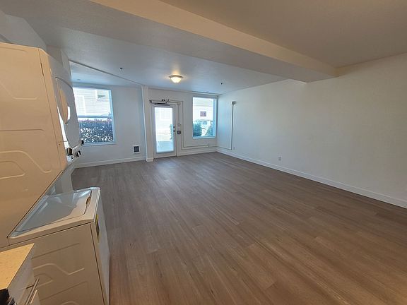 5th image of 399 H St Suite 3