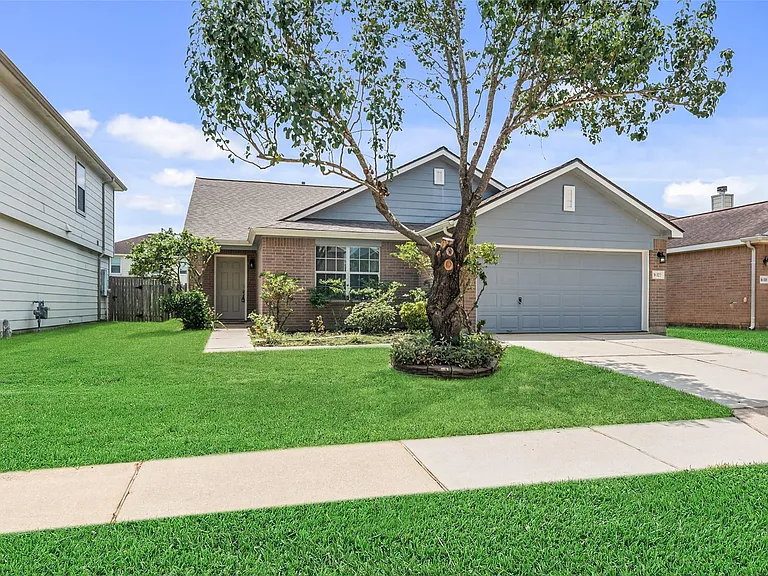 16322 Cole Bridge Ln — Photo 3