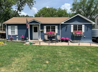 8510 Elm St, Wonder Lake, IL 60097