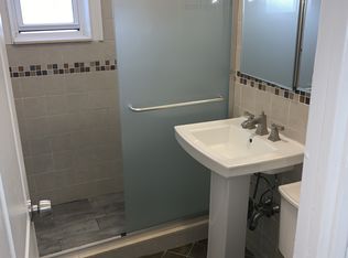 30-69 44th St #1R, Astoria, NY 11103