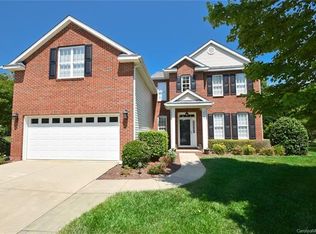 2700 Occaneechi Ct, Waxhaw, NC 28173