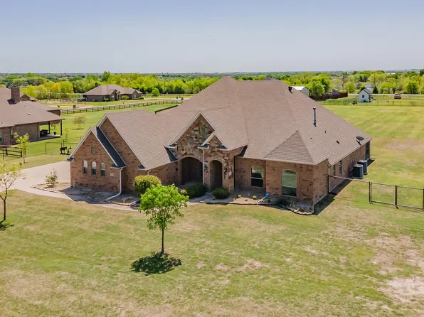 5660 Virginia Dr, Justin, TX 76247