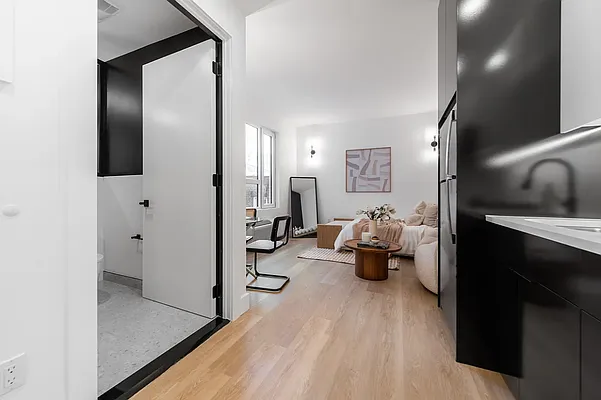 Rented by Leasing Management LLC | media 5