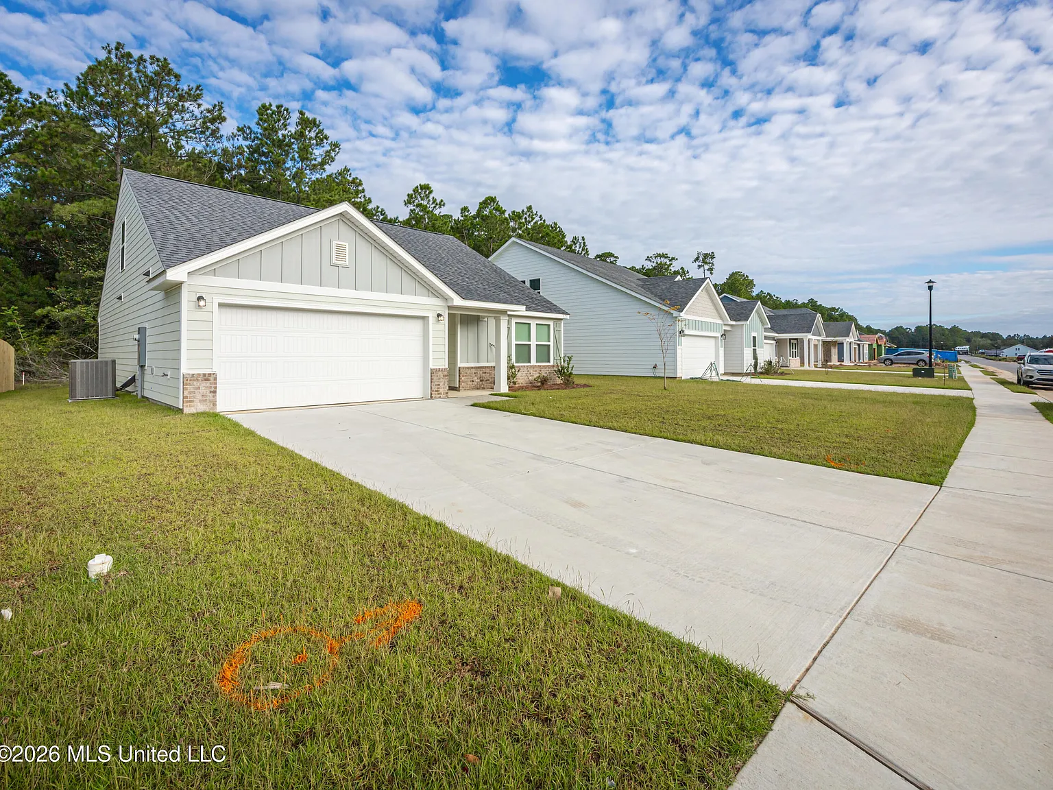 3 bed, 3.0 bath, 1893 sqft, $2,500 — Photo 3