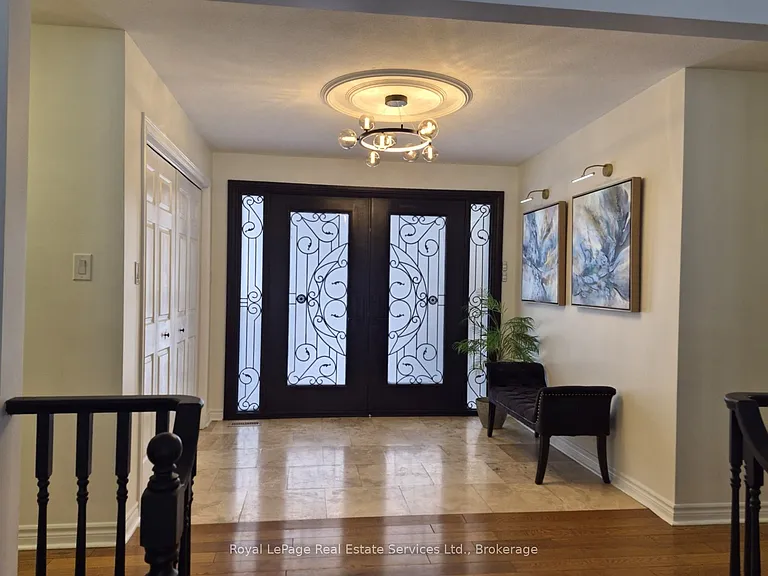 184 Dundas St E — Photo 7