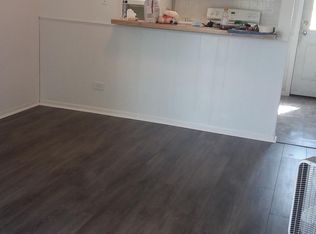 837 Washington St, Woodstock, IL 60098