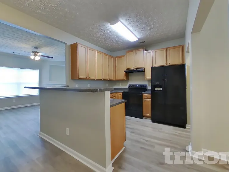 6300 Ellenwood Dr — Photo 6