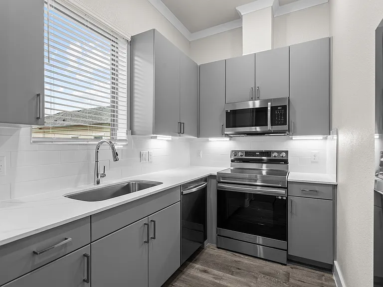 Modern Kitchen Modern Kitchen