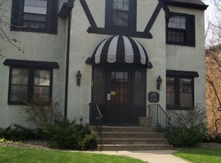 520 5th St SE APT 1, Minneapolis, MN 55414