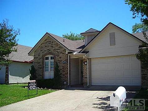 1st image of 2410 Beverly Hills Ln