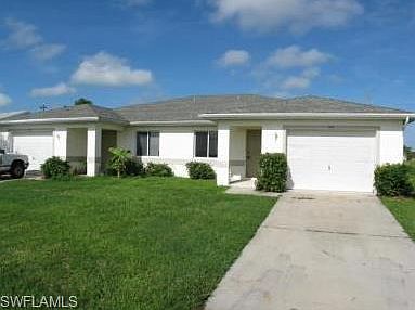 1st image of 910 SE 6th Ct
