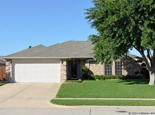 540 Asbury Dr, Saginaw, TX 76179