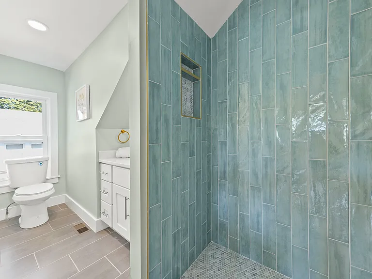 518 N Braddock St — Photo 13
