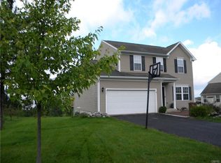 4551 Southwood Heights Dr, Jamesville, NY 13078